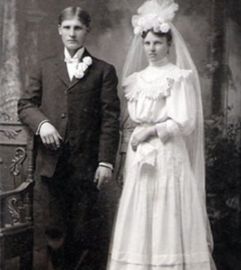 Black and white old image of a couple